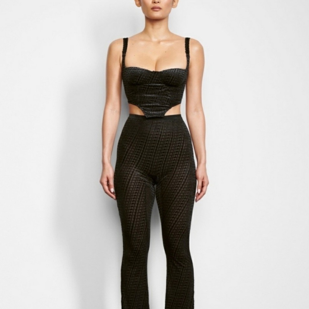 SKIMS Velvet Monogram Corset Top Onyx Black Burnout Logo Crop S‎